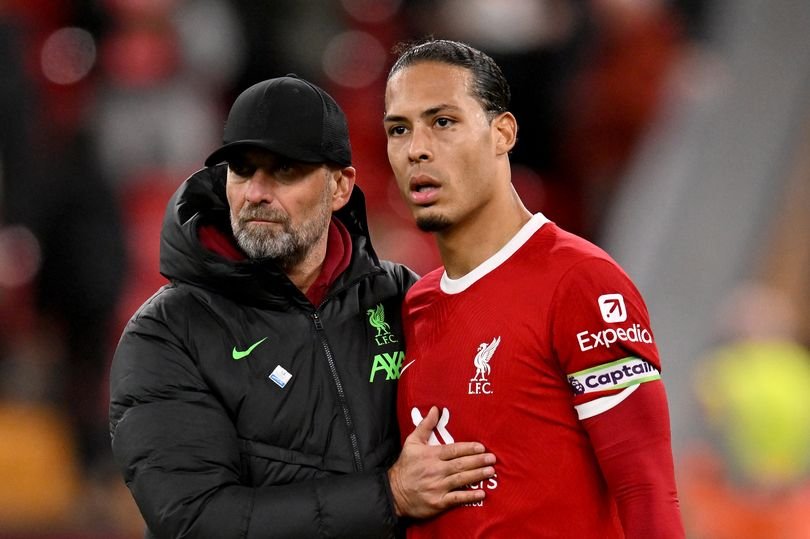 Virgil van Dijk frustration shows as Liverpool suffer injury blow