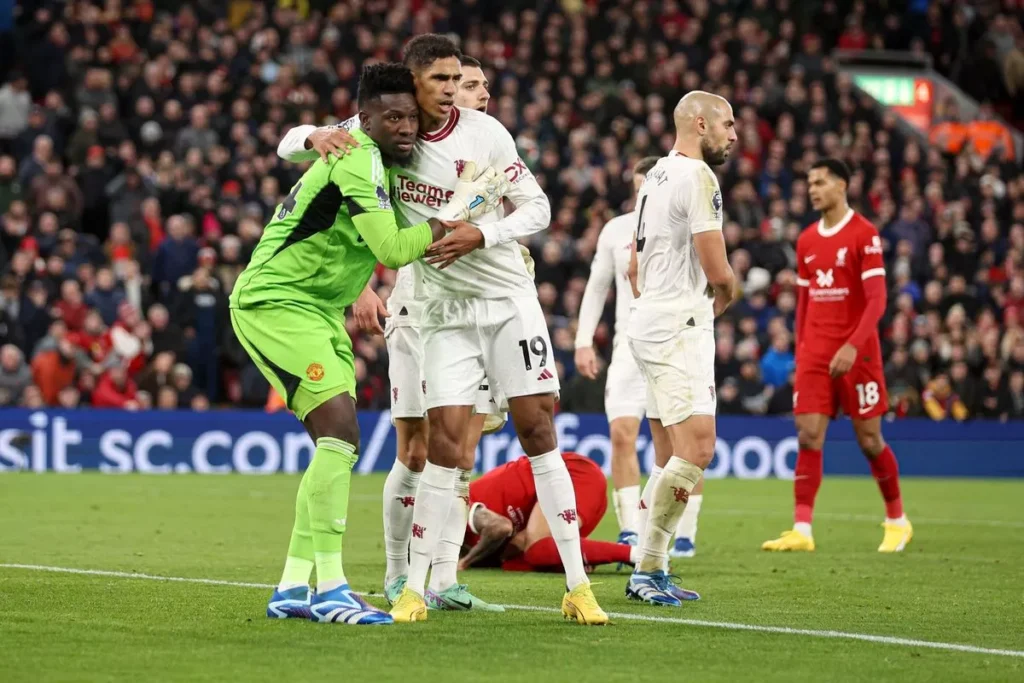 Man Utd make urgent decision to keep "outstanding" star from leaving on free transfer