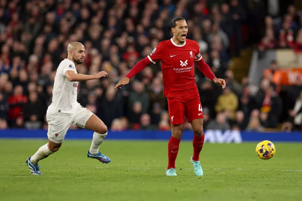 Gary Lineker takes sides in Virgil van Dijk vs Roy Keane "arrogant" row with pointed dig