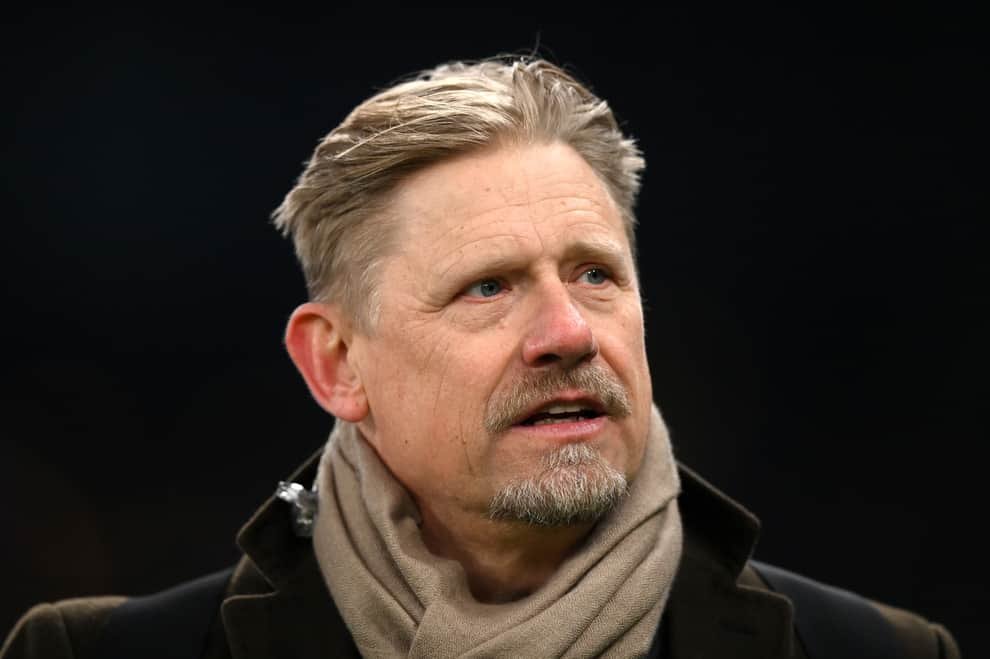 BREAKING: Man Utd icon baffled by key Erik ten Hag decision during defeat vs Man City