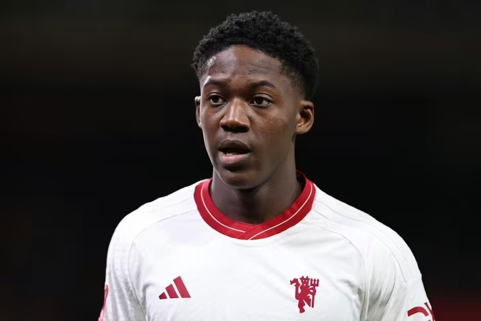 Breaking News: Man Utd already have perfect Bruno Fernandes successor loved by Erik ten Hag and Casemiro - Done Deal
